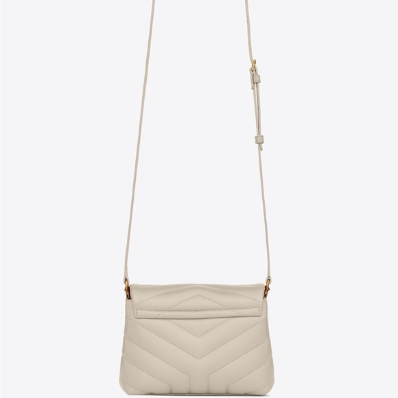 YSL LOULOU TOY STRAP BAG IN QUILTED "y"
LEATHER🤍 - Picture 7 of 11